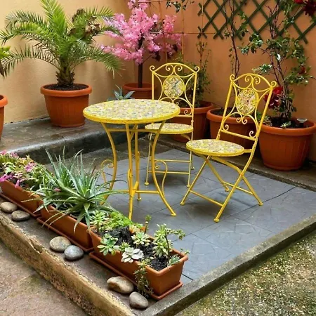 Lägenhet Casa Domus Mea - Garden Addicted Rom