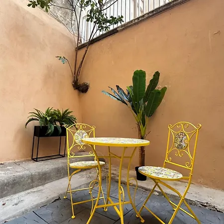 Casa Domus Mea - Garden Addicted